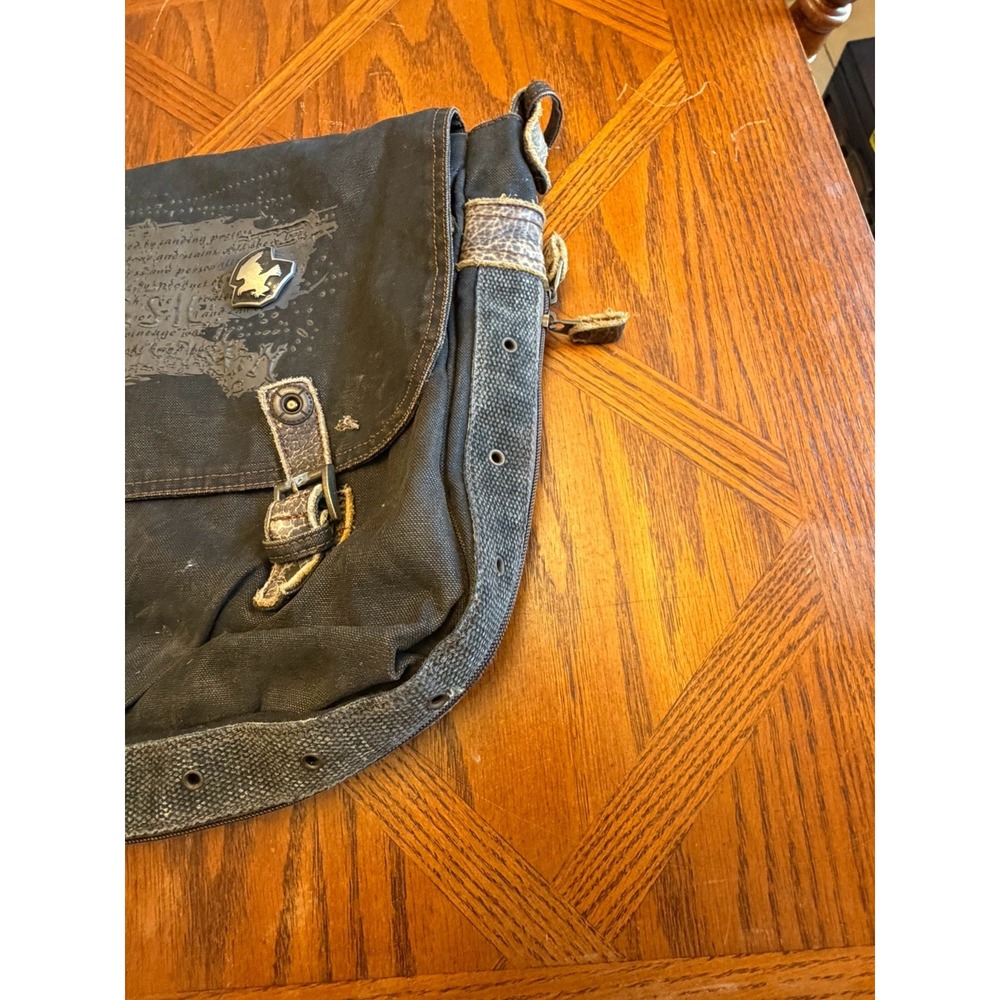 Vintage Distressed Fossil - Picture 2 of 9